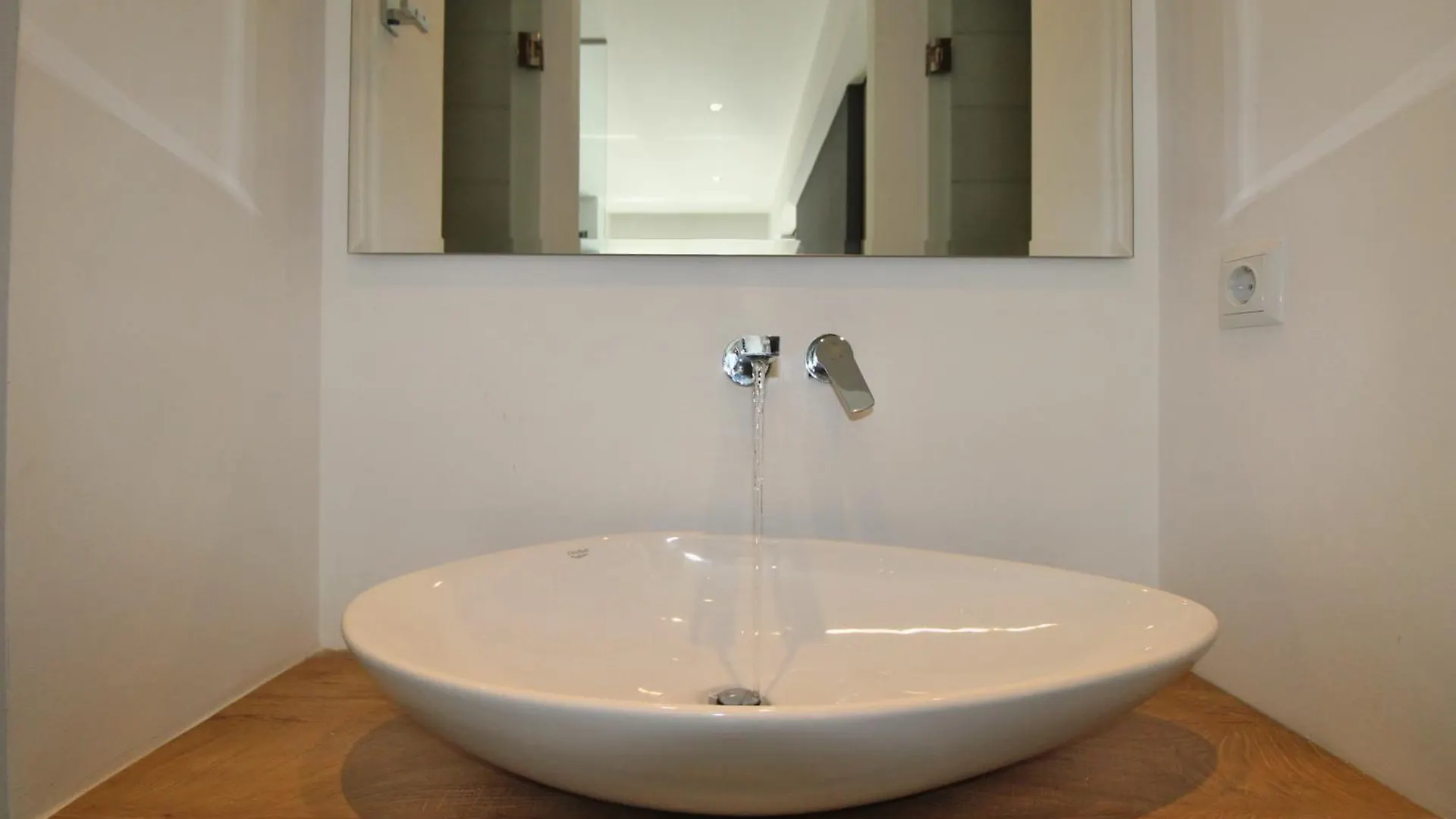 Blue Suite Group Mesitiki Thessaloniki
